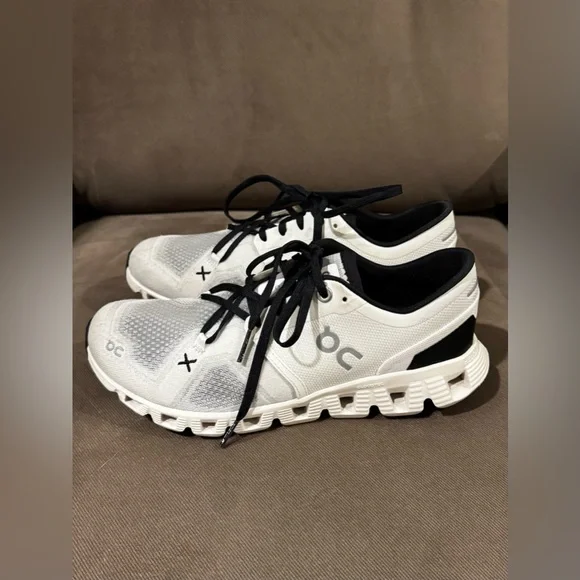 On Cloud Women’s Cloud X Athletic Shoes - Picture 4 of 7